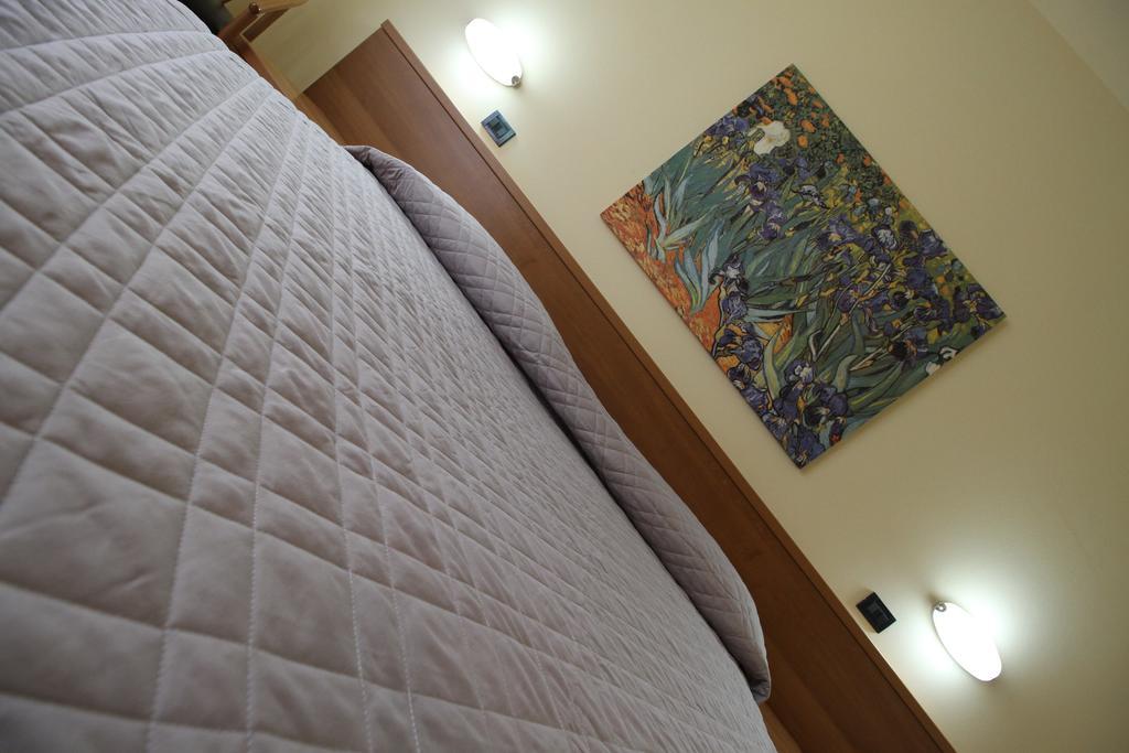 Hotel Italia Оккьобелло Экстерьер фото