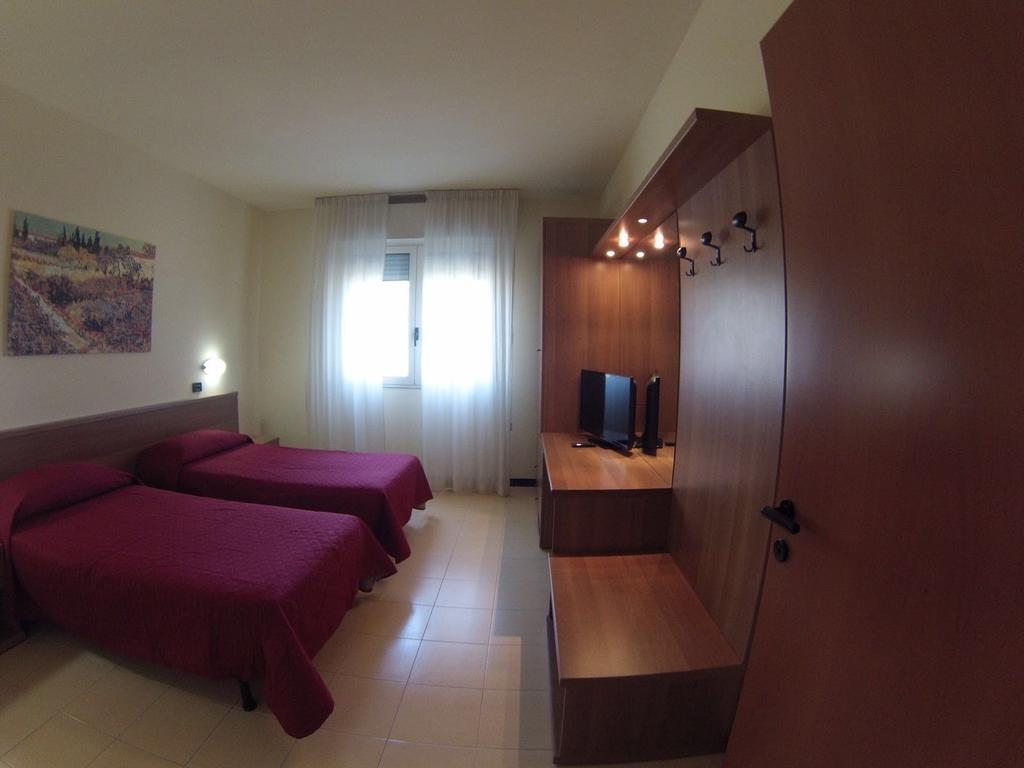 Hotel Italia Оккьобелло Экстерьер фото
